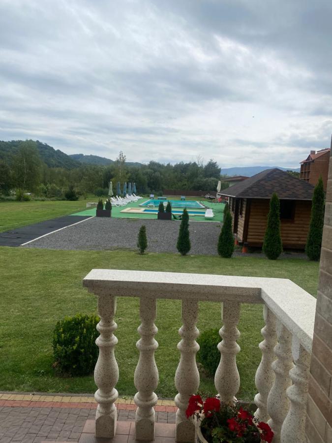 Приватна Садиба Європа Solotschyn Exterior foto